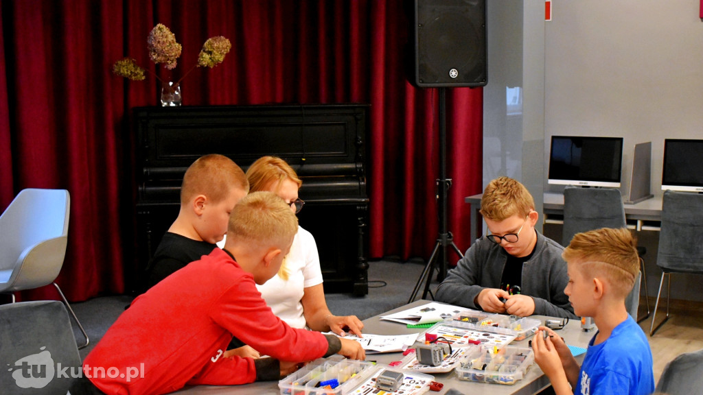 Warsztaty Lego w bibliotece.