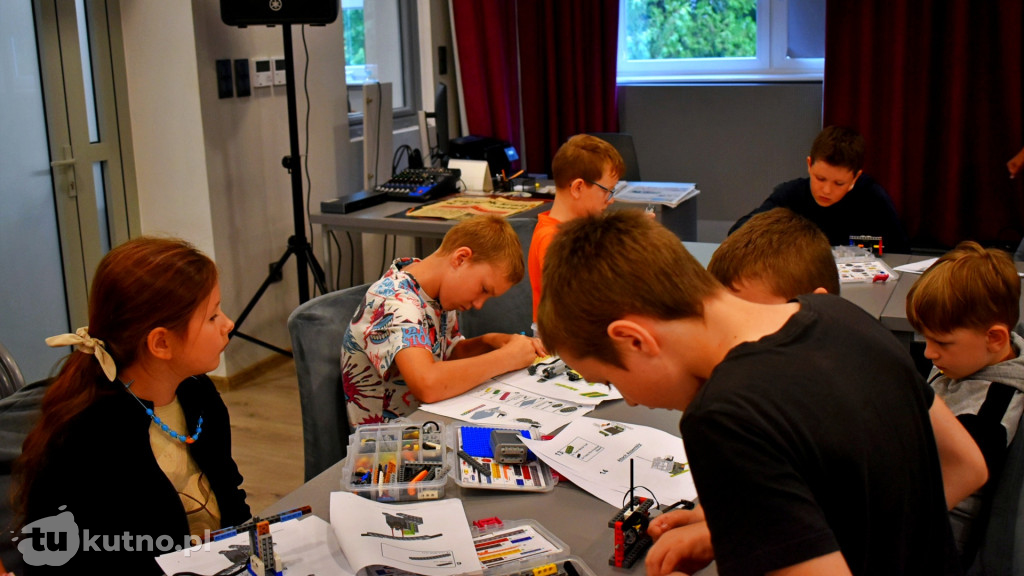 Warsztaty Lego w bibliotece.