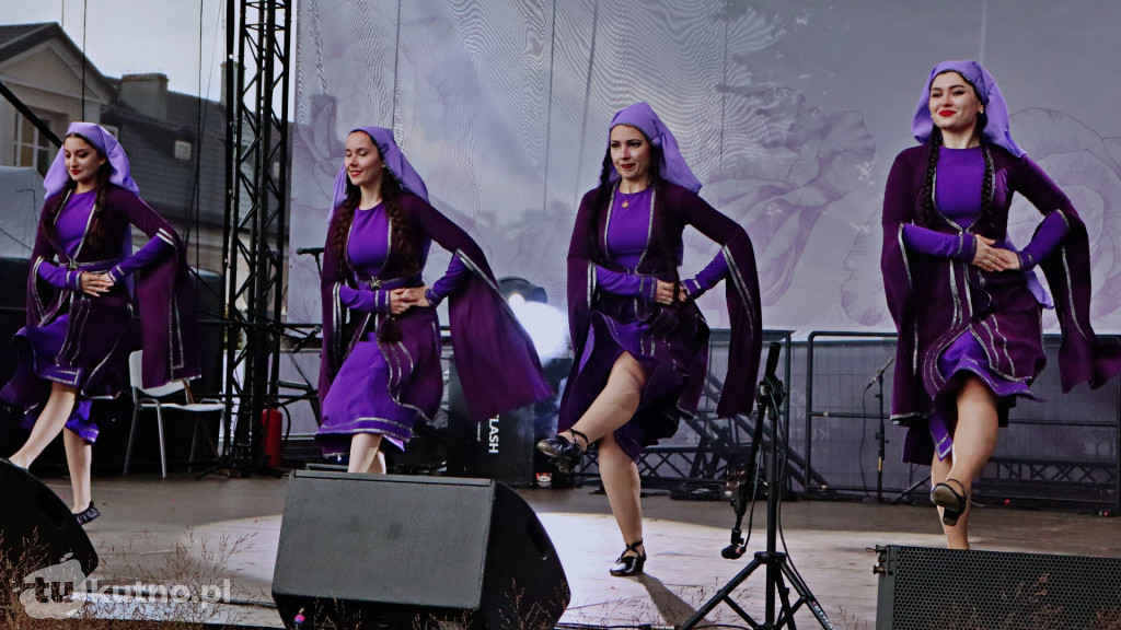 Folklor i Róże - 51. Święto Róży