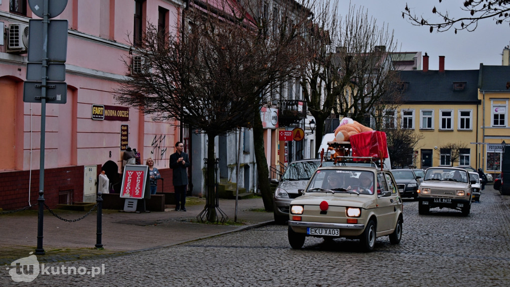 Inwazja Świętych Mikołajów! Tłumy w centrum Kutna
