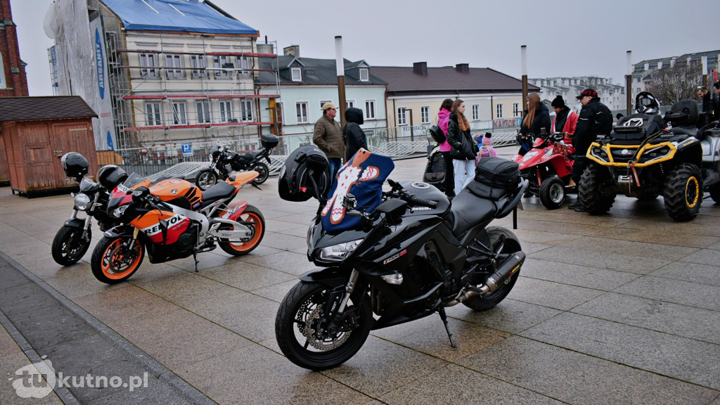 Inwazja Świętych Mikołajów! Tłumy w centrum Kutna