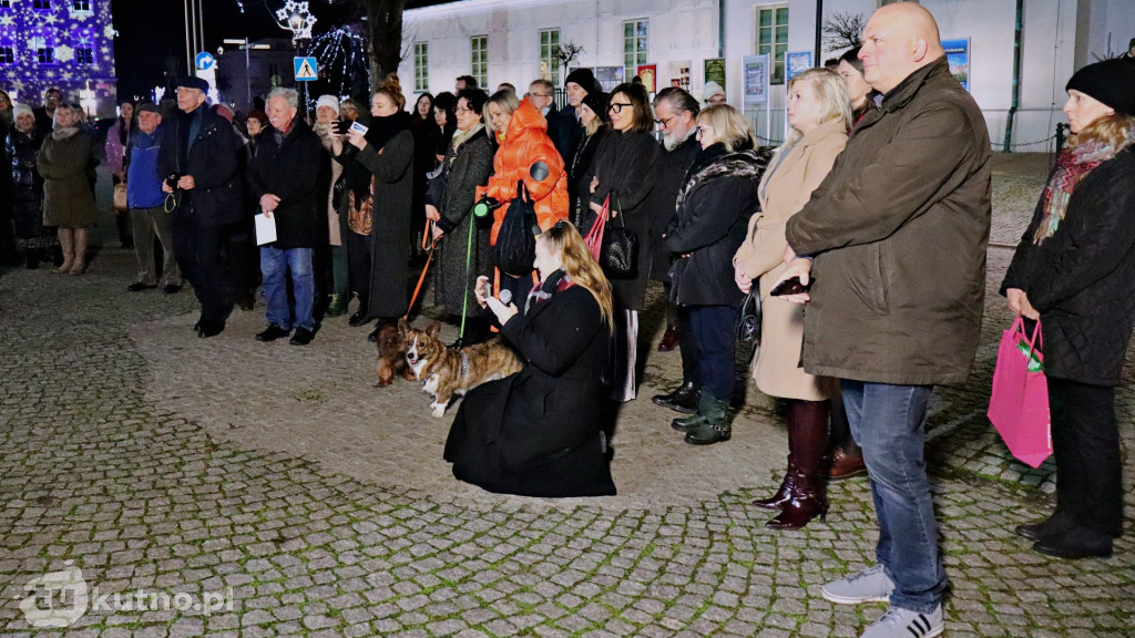 Kutno ma nowy autobus z patronami Kabaretu Starszych Panów