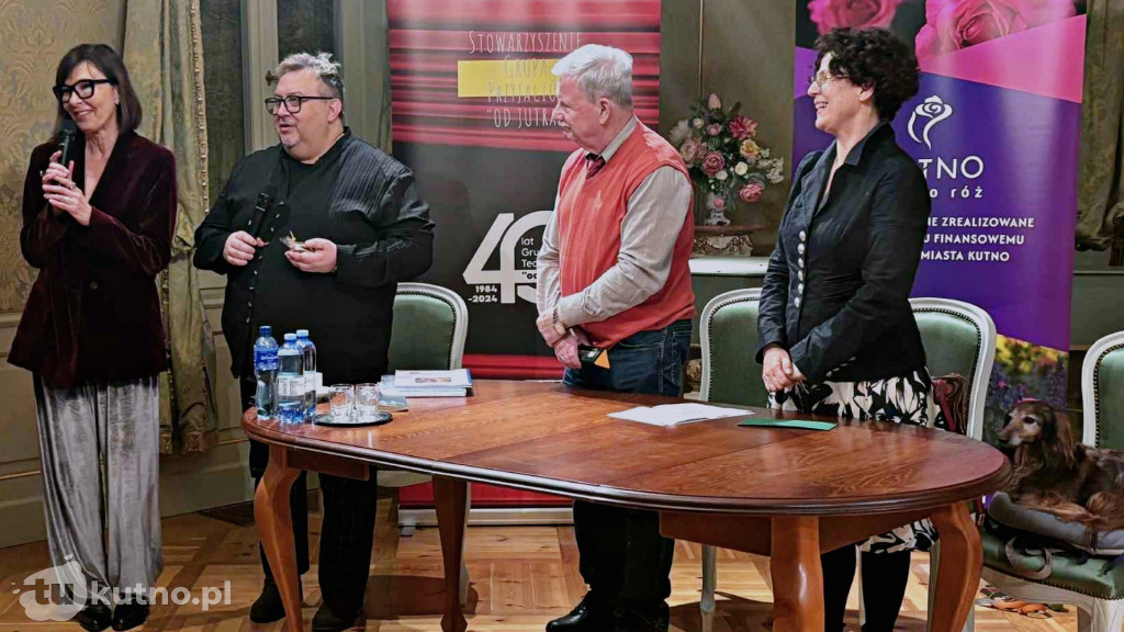 Uroczyste przekazanie sztuki Wasowskich Grupie ‘od jutra’