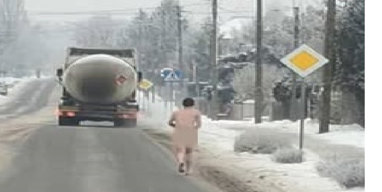 Nago w centrum Gostynina, przechodnie nie wierzyli