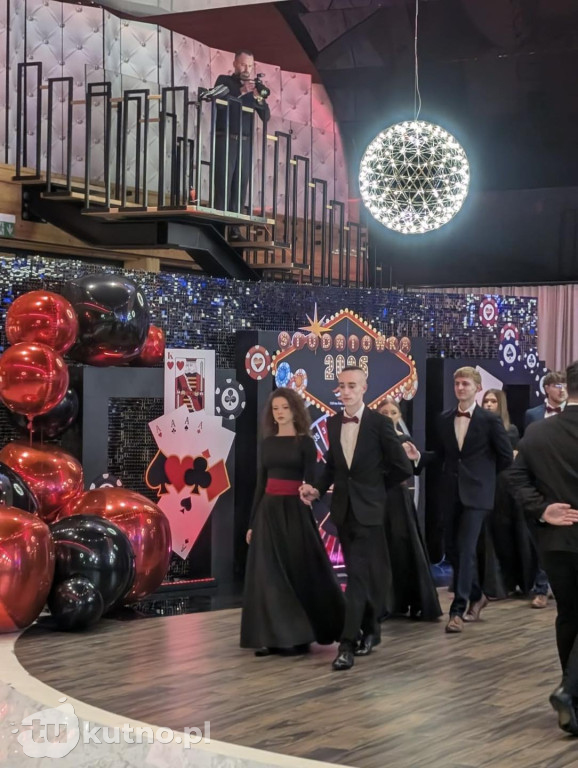 Niezapomniana noc maturzystów Dąbrowszczaka