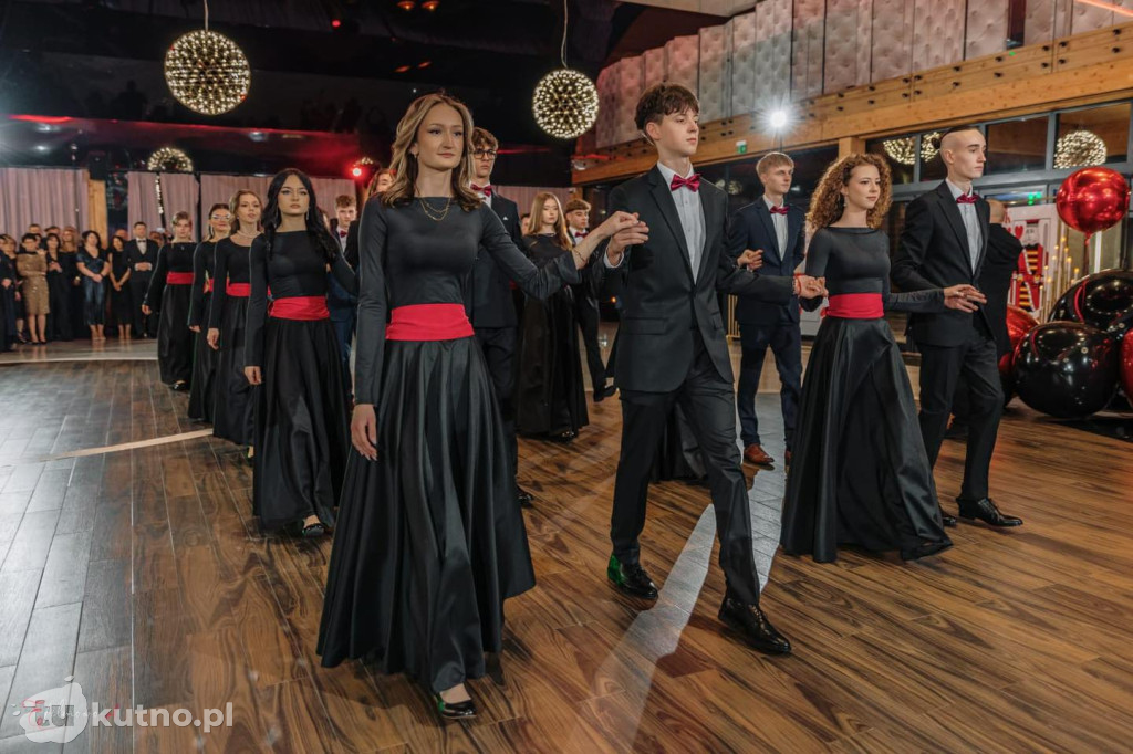 Niezapomniana noc maturzystów Dąbrowszczaka