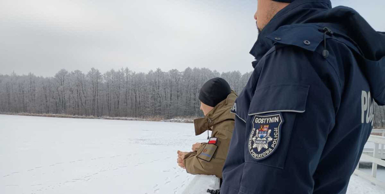 Uczniowie z Gostynina wybrali się na policyjny patrol