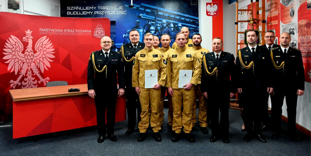Nowi strażacy w kutnowskiej straży pożarnej [FOTO]