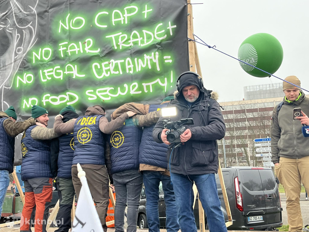 Strasburg: Rolnicy z powiatu kutnowskiego protestują przeciwko umowie z Mercosur