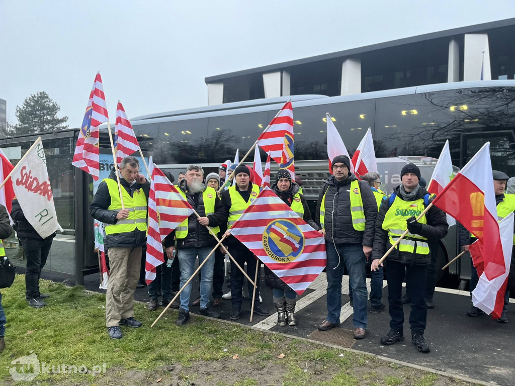 Strasburg: Rolnicy z powiatu kutnowskiego protestują przeciwko umowie z Mercosur