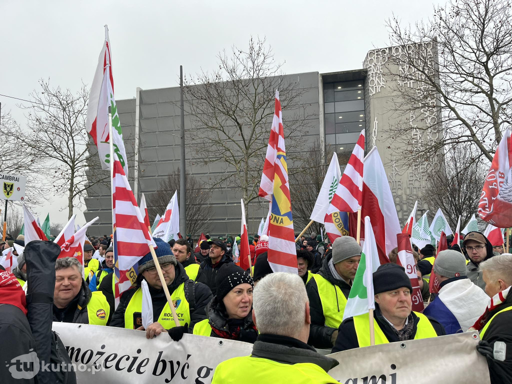 Strasburg: Rolnicy z powiatu kutnowskiego protestują przeciwko umowie z Mercosur