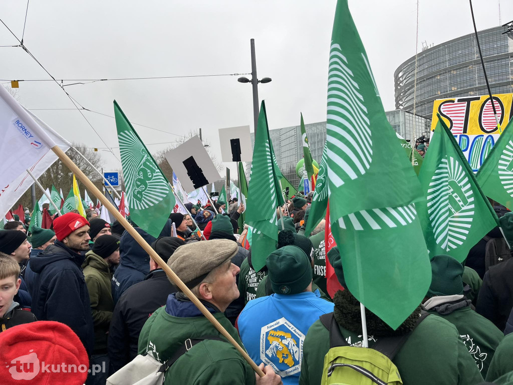 Strasburg: Rolnicy z powiatu kutnowskiego protestują przeciwko umowie z Mercosur