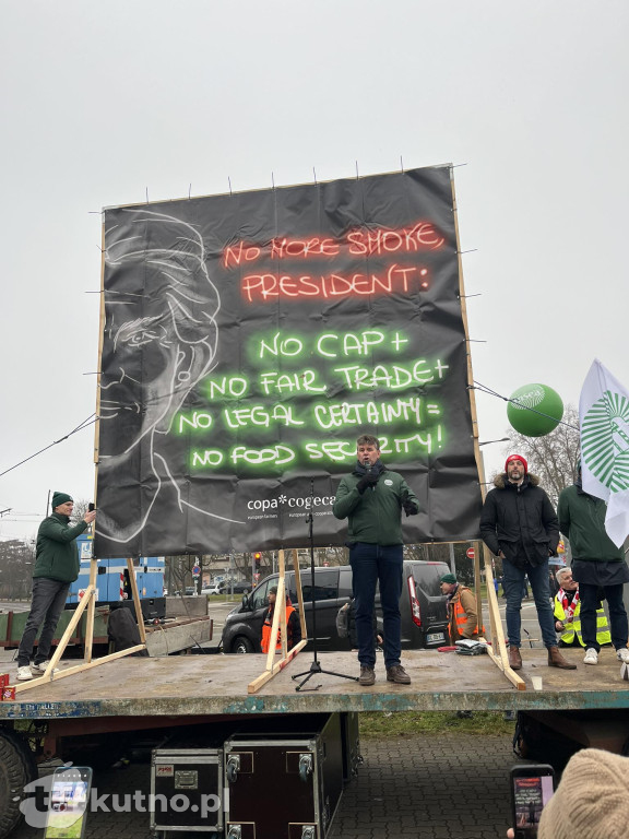 Strasburg: Rolnicy z powiatu kutnowskiego protestują przeciwko umowie z Mercosur