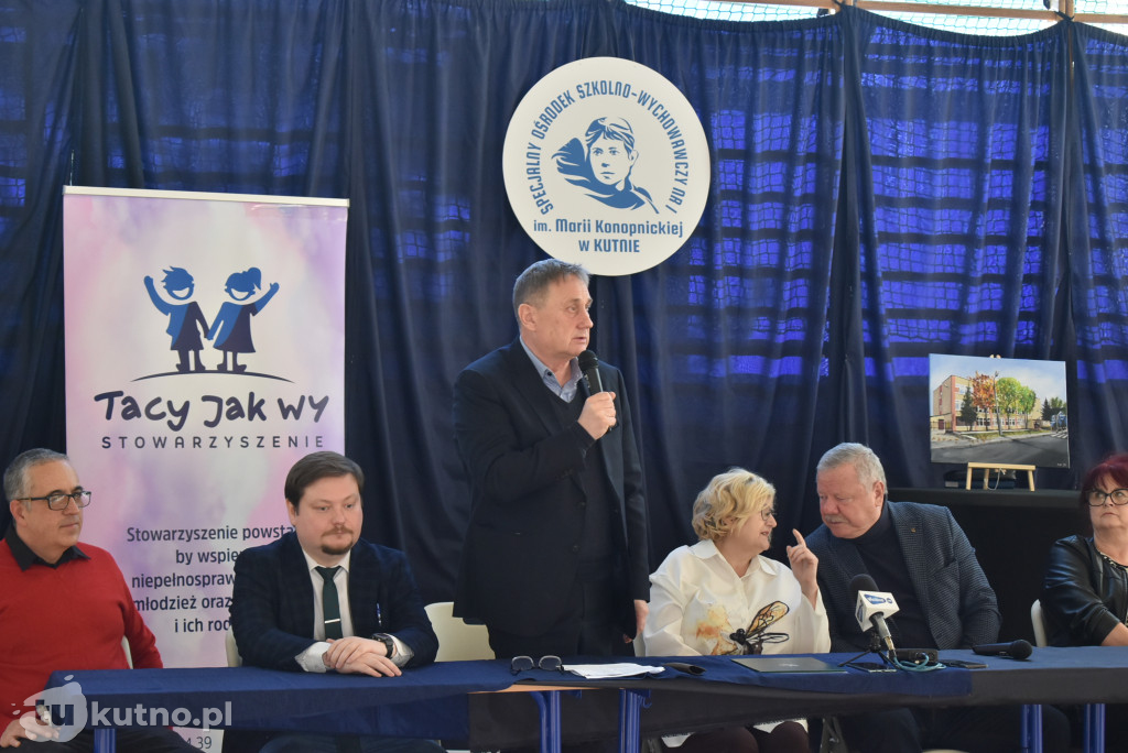 SOSW w Kutnie z nadzieją na nowy budynek i doposażenie