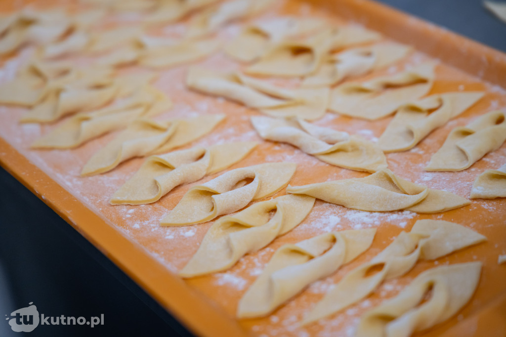 KGW z Łódzkiem zdradzają przepis na najlepsze pączki i faworki