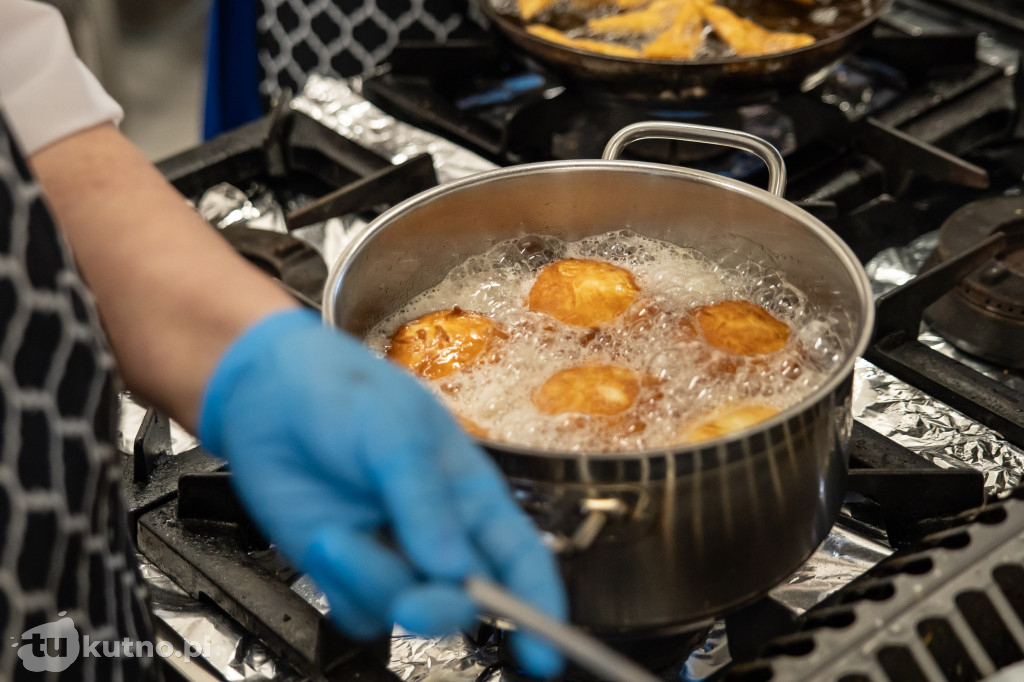KGW z Łódzkiem zdradzają przepis na najlepsze pączki i faworki
