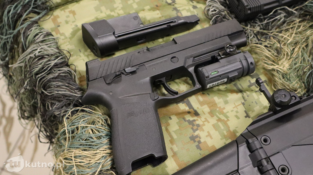 Strzały bez kul, wirtualna strzelnica w Łęczycy