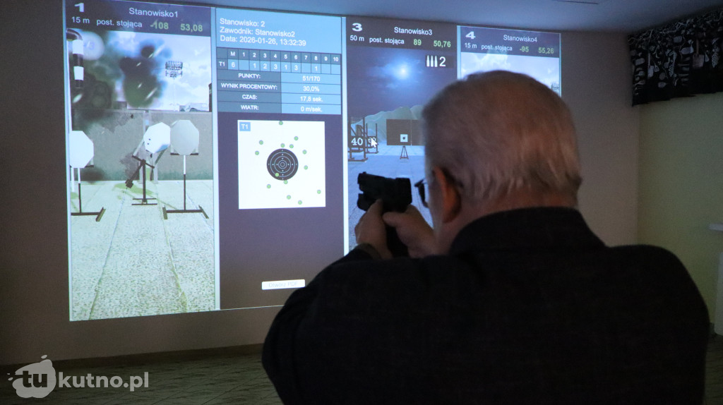 Strzały bez kul, wirtualna strzelnica w Łęczycy