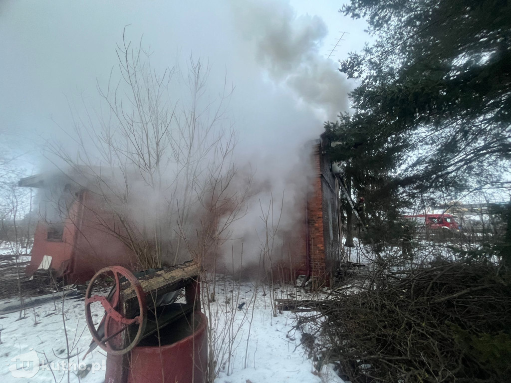 Nocny pożar, ogień przy ulicy Łąkoszyńskiej