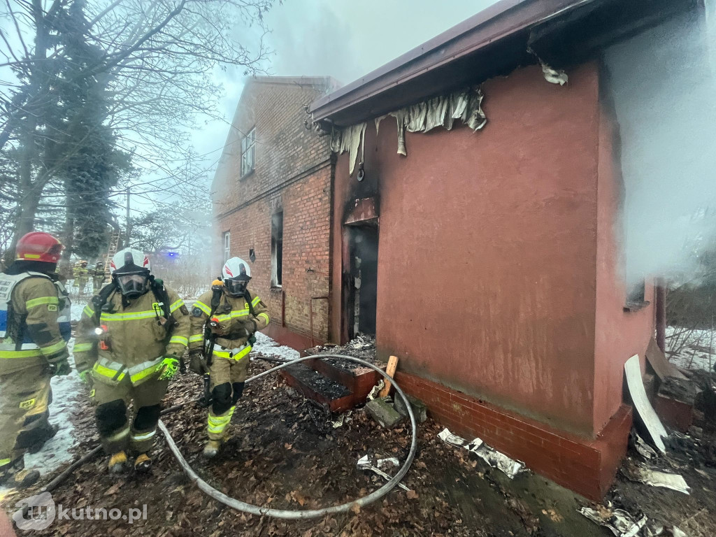 Nocny pożar, ogień przy ulicy Łąkoszyńskiej