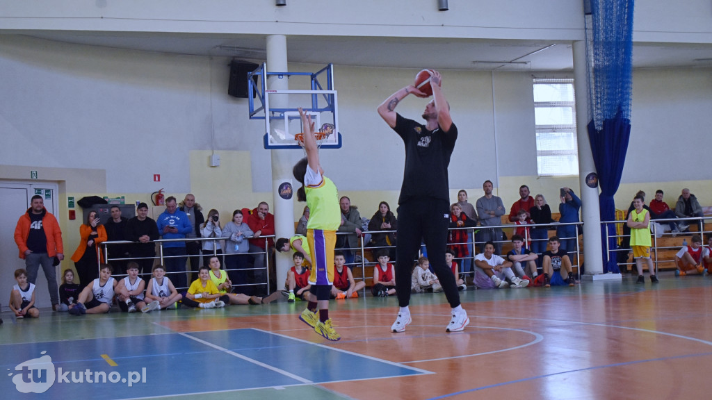 Turniej z Maciejem Lampe trwa