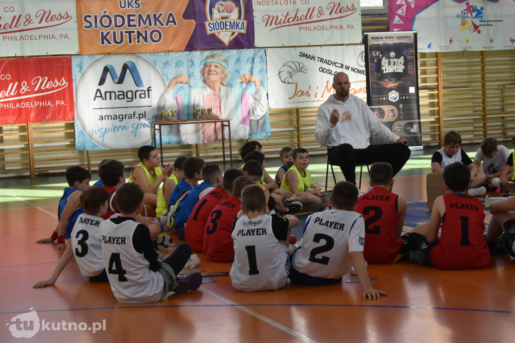 Turniej z Maciejem Lampe trwa