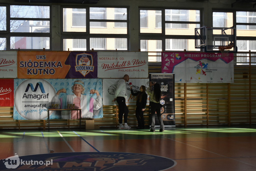 Turniej z Maciejem Lampe trwa