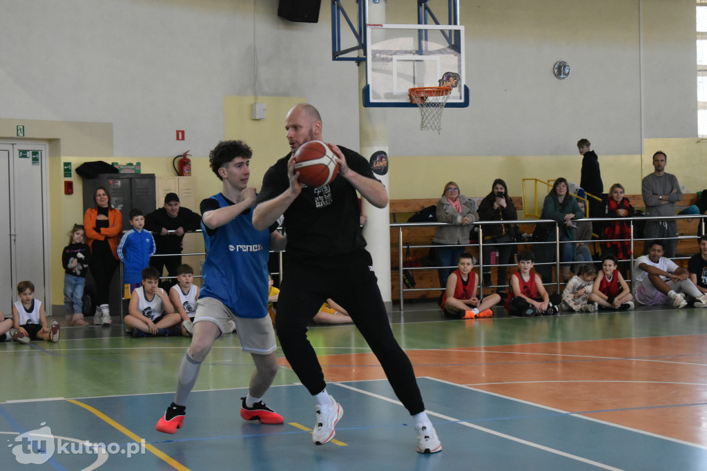 Turniej z Maciejem Lampe trwa