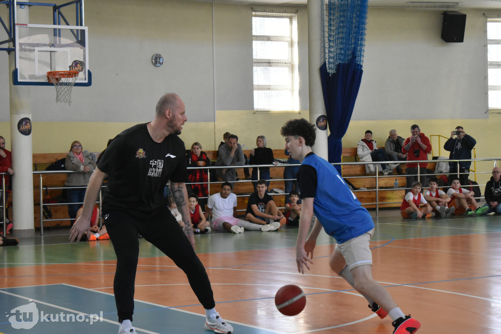 Turniej z Maciejem Lampe trwa