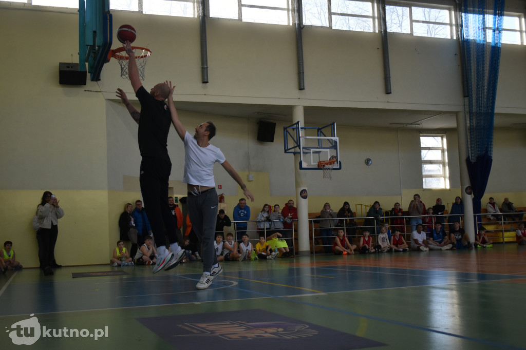 Turniej z Maciejem Lampe trwa