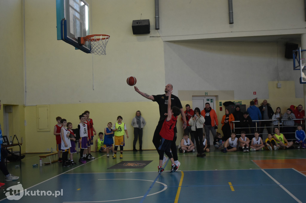 Turniej z Maciejem Lampe trwa