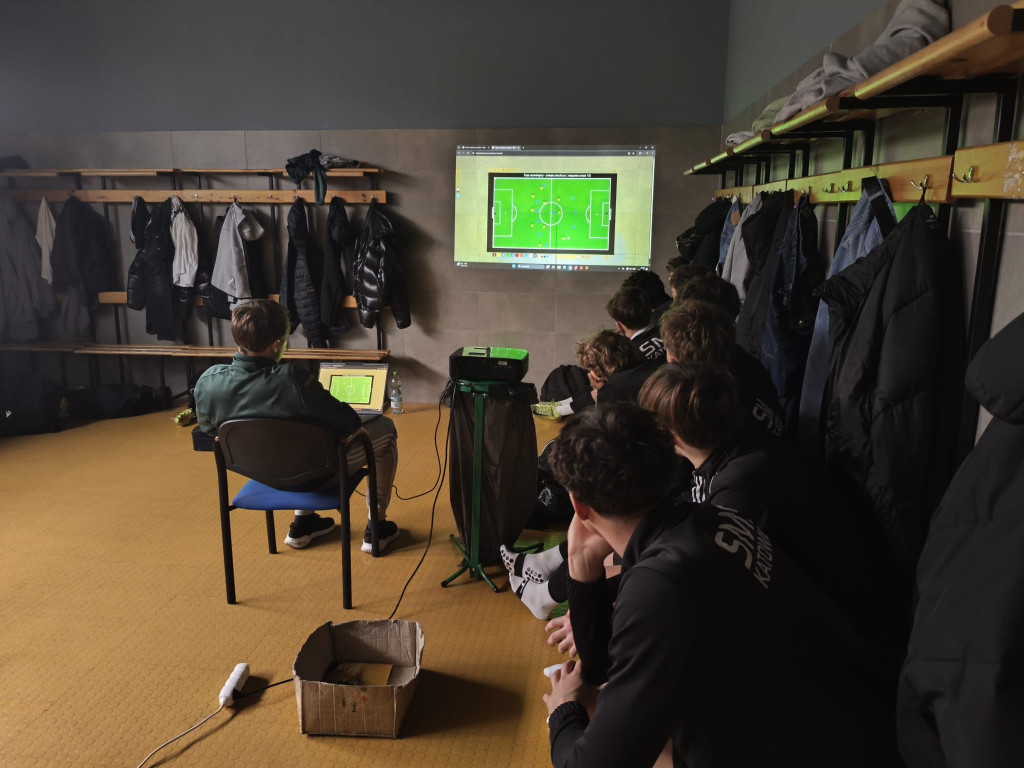 Ogrom wiedzy i nowe możliwości. Szkolenie trenerów Róży Kutno w GKS Katowice