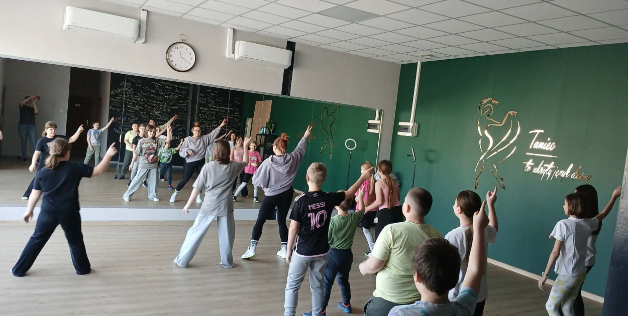 Rodzinka w akcji. Setki tysięcy złotych na wsparcie rodzin w Kutnie