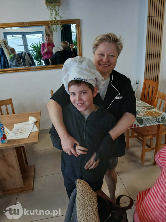 Rodzinka w akcji. Setki tysięcy złotych na wsparcie rodzin w Kutnie