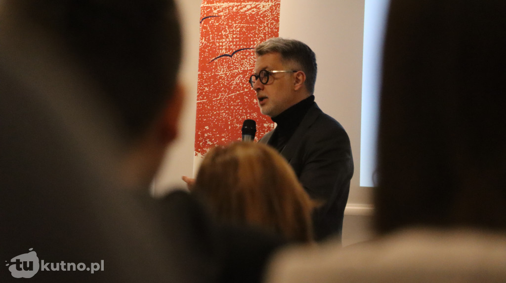 Polski język pod lupą. Michał Rusinek tłumaczy kutnowskiej młodzieży