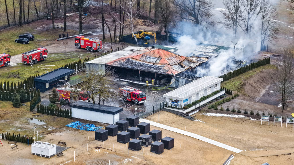 Dramatyczny poranek w Grabinie. Spłonęła Plaża Patelnia