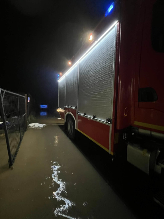 Seria podtopień w regionie. Pracowite dni druhów z powiatu kutnowskiego