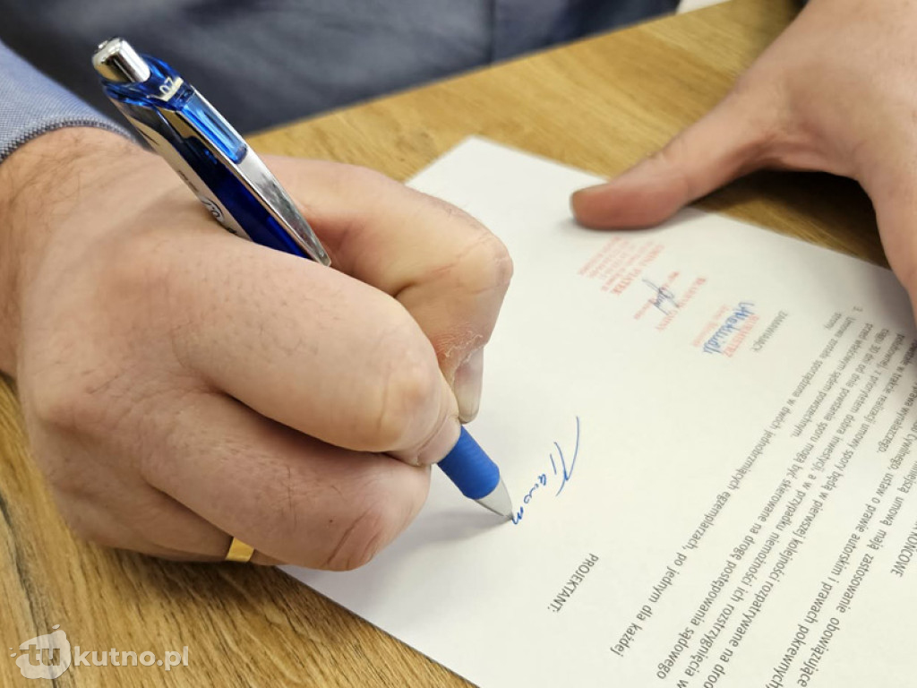 Szkoła podstawowa w Piątku otrzyma nowy dach