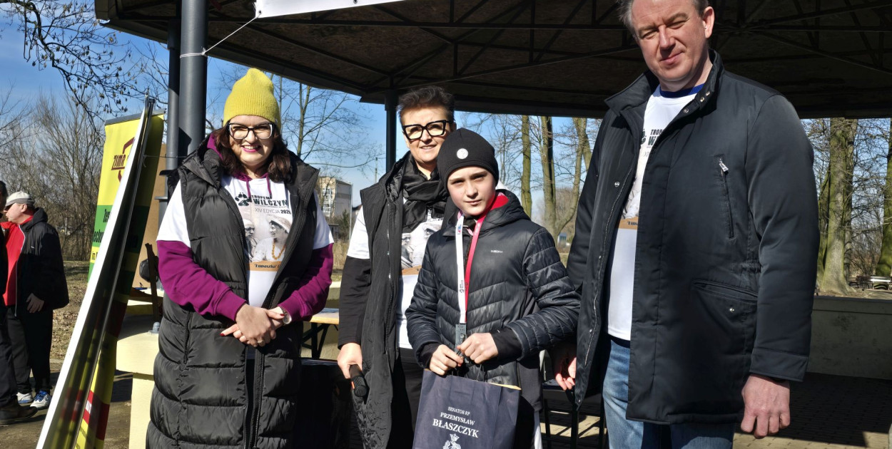 Piątek pobiegł Tropem Wilczym. Pamięć i sport w Parku Miejskim