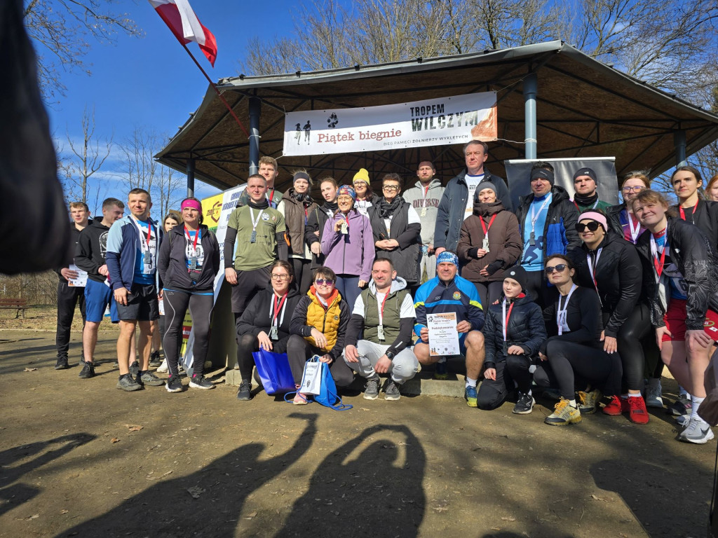 Piątek pobiegł Tropem Wilczym. Pamięć i sport w Parku Miejskim