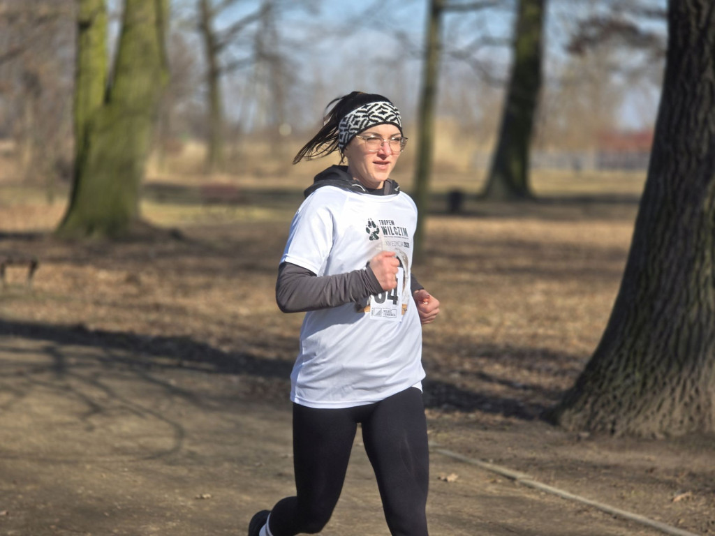 Piątek pobiegł Tropem Wilczym. Pamięć i sport w Parku Miejskim