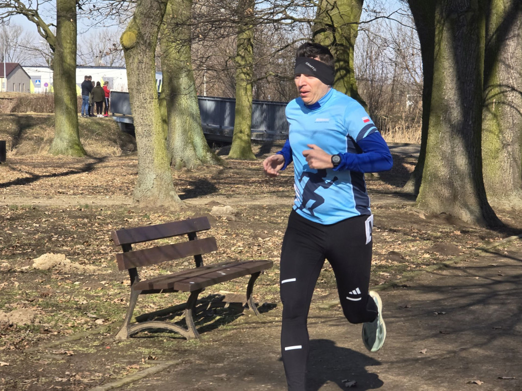 Piątek pobiegł Tropem Wilczym. Pamięć i sport w Parku Miejskim