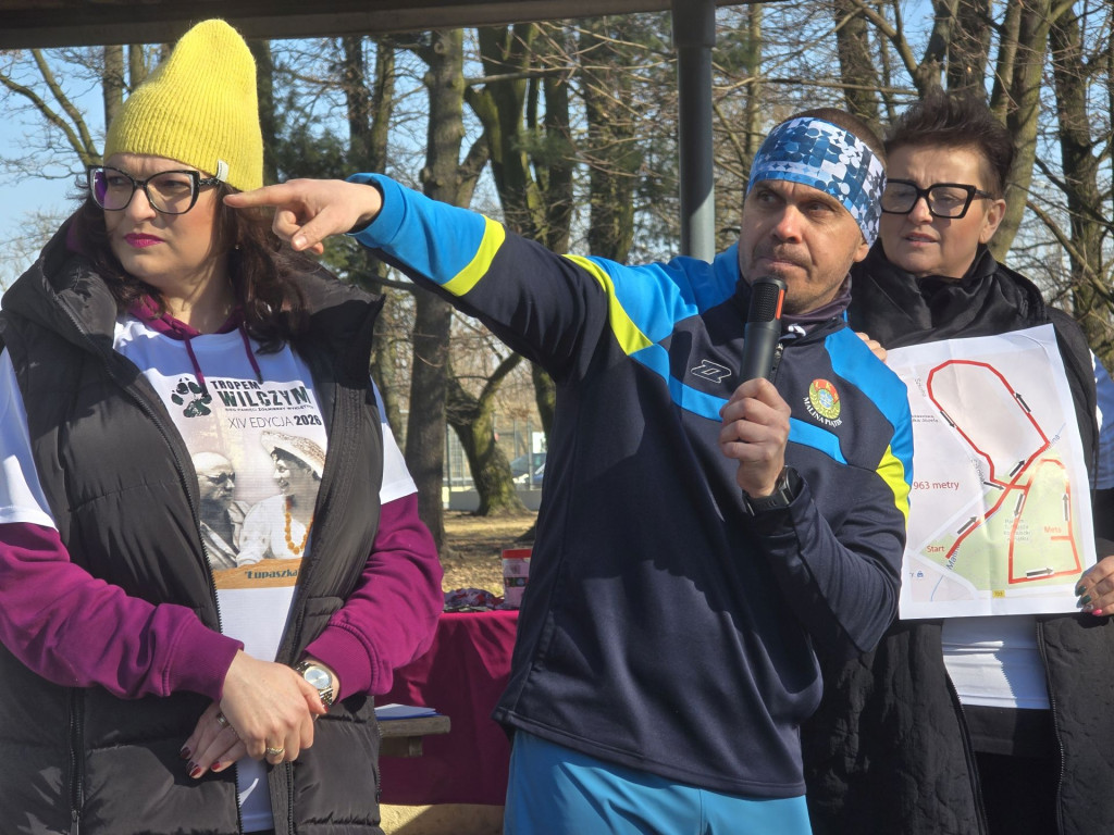 Piątek pobiegł Tropem Wilczym. Pamięć i sport w Parku Miejskim