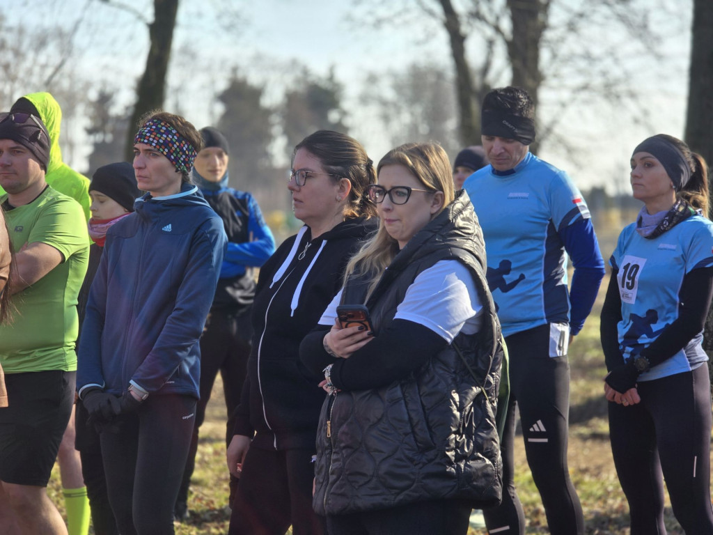 Piątek pobiegł Tropem Wilczym. Pamięć i sport w Parku Miejskim