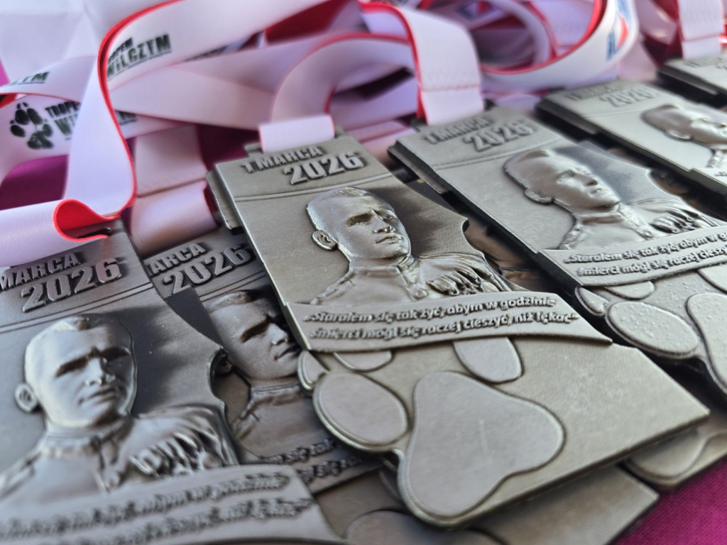 Piątek pobiegł Tropem Wilczym. Pamięć i sport w Parku Miejskim