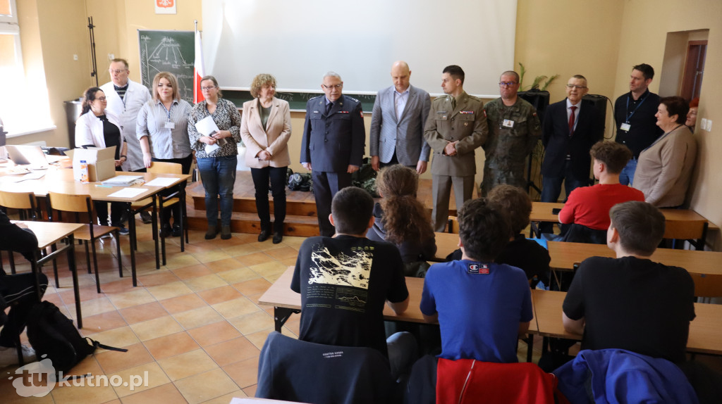 Armia czeka na młodych. Ruszyła komisja w Kutnie