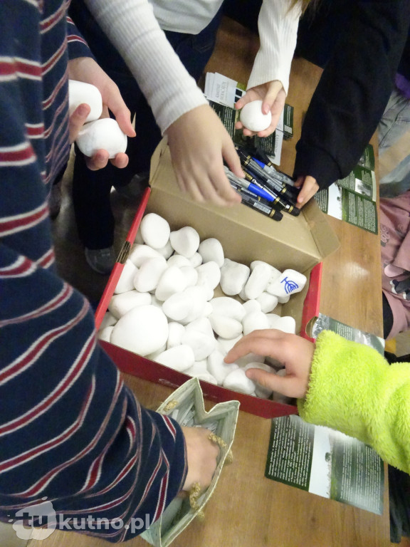 Kamienie wołać będą: przywracanie pamięci w Kutnie