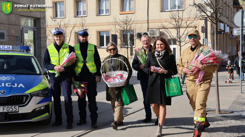 Kwiaty i życzenia dla kobiet w powiecie kutnowskim