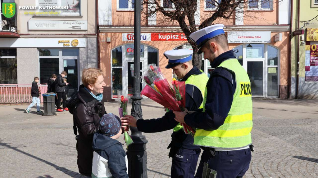 Kwiaty i życzenia dla kobiet w powiecie kutnowskim