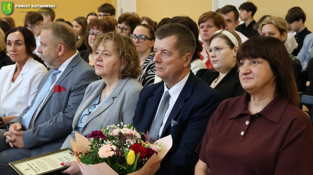 Gala i konkurs wiedzy. Uroczystości w ZSZ nr 2